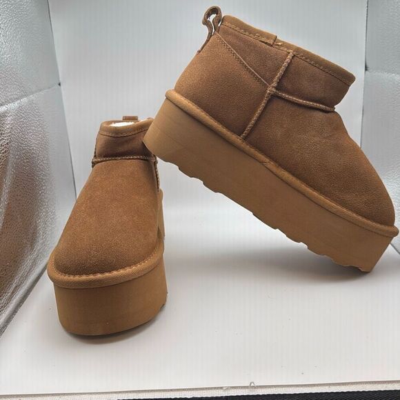 CUSHIONAIRE Cozy Womenβs Platform Ankle Boots ββGenuine Suede SIZE 7.5 CHESTNUT - Picture 6 of 7